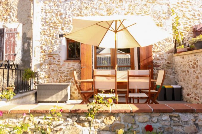 31G100853-24908fc8e0844d6bad376259ea181f88