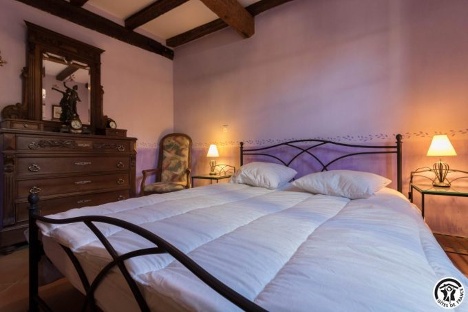 31G100853-ac29cf08276c4509bb57946784f25e1d