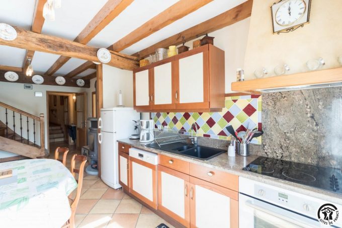 31G100853-b78ce8547d1f4c0eb9ac2af599d09976