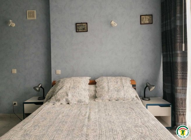 31G100886-8c54f4885efa4cec8caf55106b91e2de