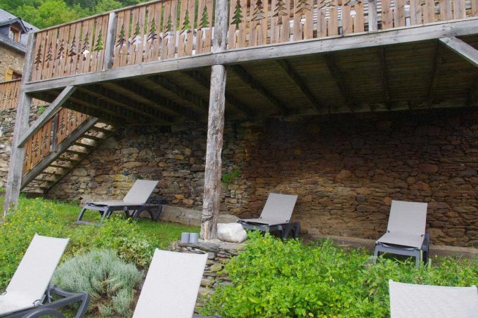 31G100906-d1d5441737e5479caf7e73cc2df211ed