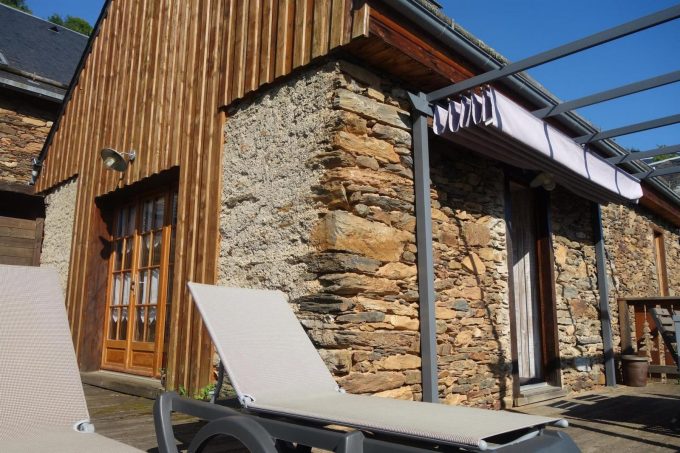 31G100906-fb3b18e51b80441da696f1ca9d4f7e0d