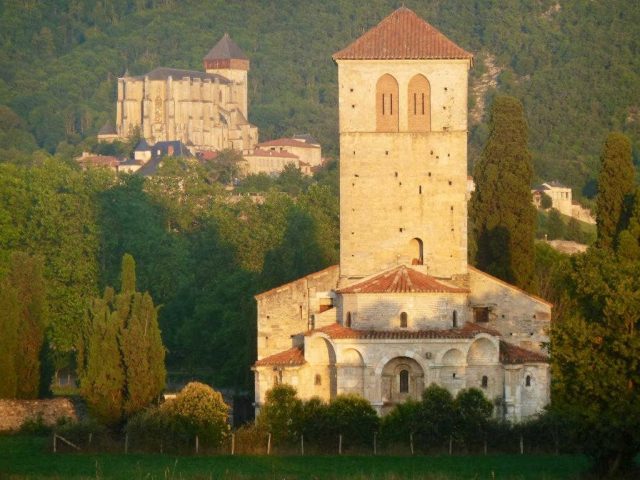 31G100934-4e12a3da732546b7863c1bde4f61e741