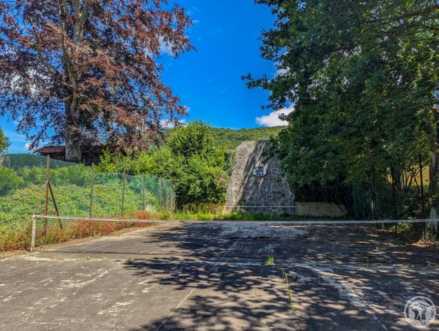 31G100934-d55766c18e9c4f59ad60177e8abfc271