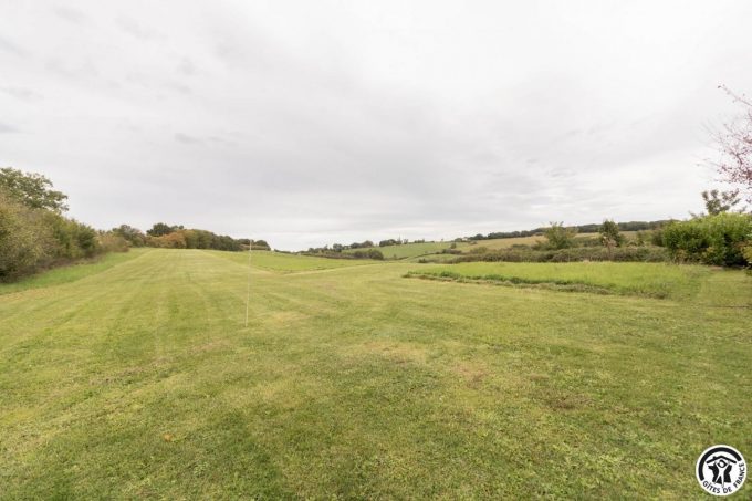 31G100978-0c8d0389d31b4085b273c86ea5e29121