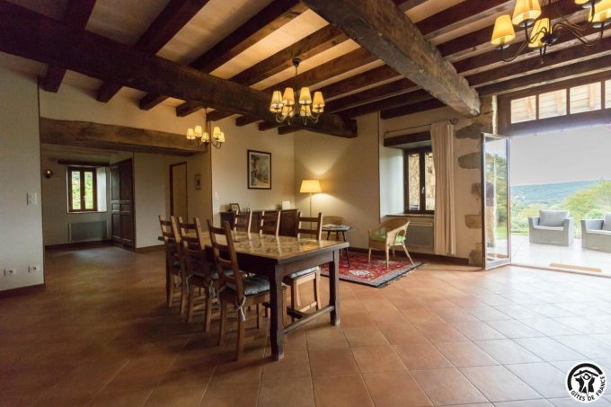 31G100978-a26cd28240124bd2b0b64c26016f9be2