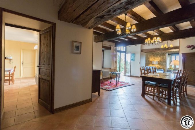 31G100978-c4c5ec1bc8944684871525de1cbdec93