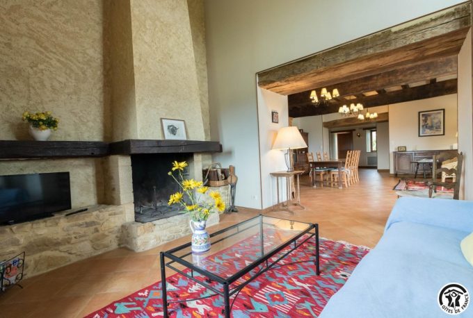 31G100978-fb34f56ccc4b4822ba9d137cca7bb1b1