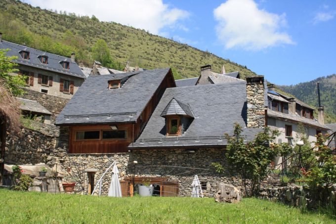 31G100982-196e21bebb1845eaa7f3774325d60b6a