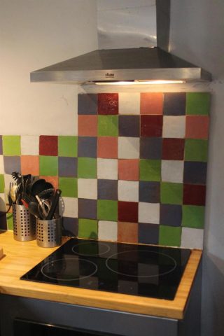 31G100982-5a2d861caf8d4fcd9cd5087b1f4e9366