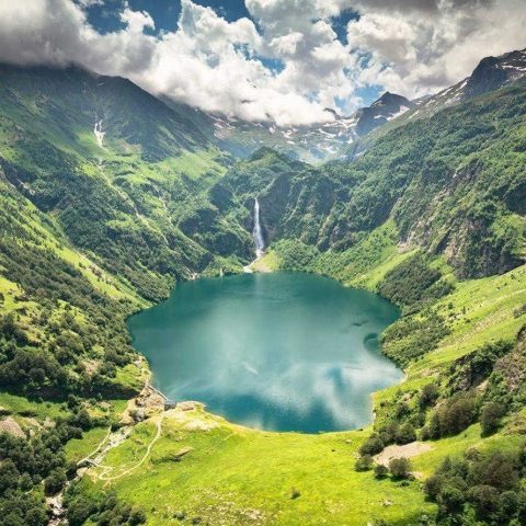 31G100982-67581dd5df6e42719f3ba672aecf9585