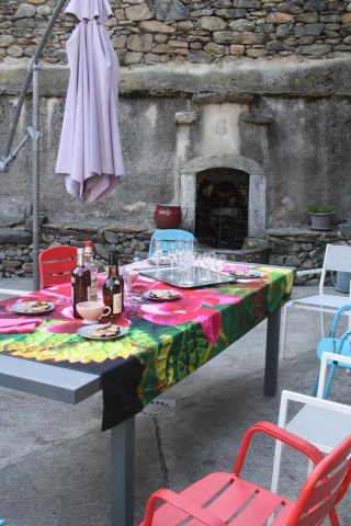 31G100982-731bd6b3ceef462a88a9a21066840c78