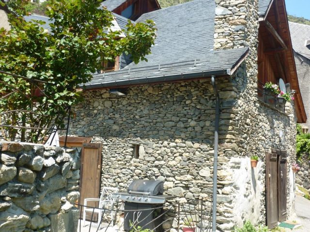 31G100982-7cb48f0e1d184df590ada36a85f287f7