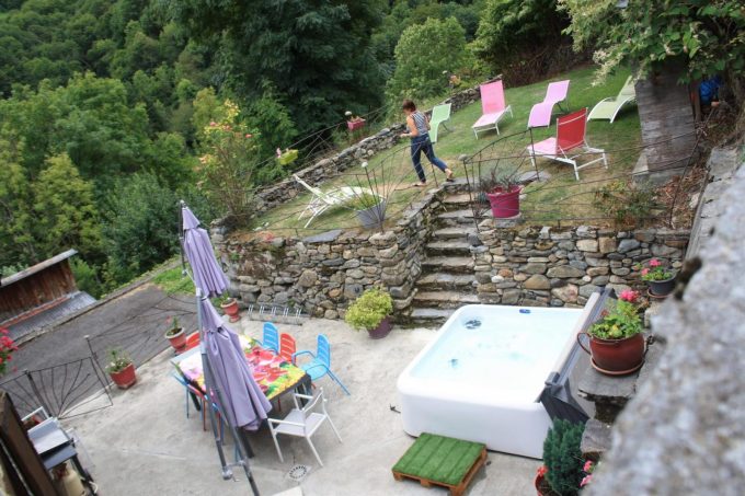 31G100982-88985f90939d42fa8dee476e526f5d09