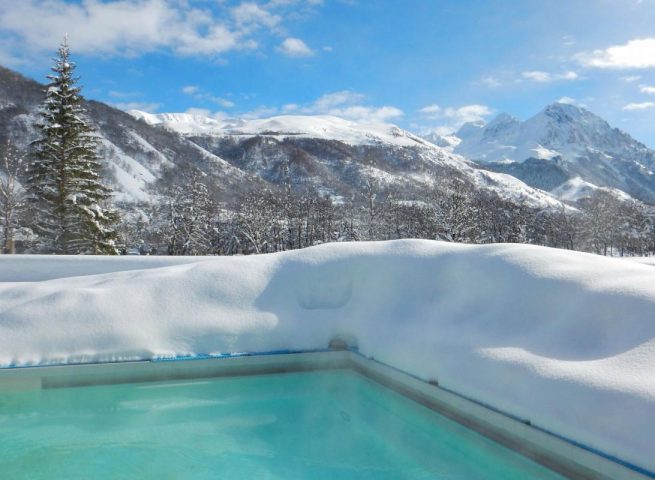 31G100982-9646ca4cc6174199adc7a167821883af