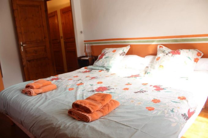 31G100982-9803c8f41b1948c7bbb568540338ce0c