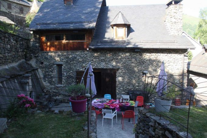 31G100982-985761d04547456e9fe4b772d22ecb77