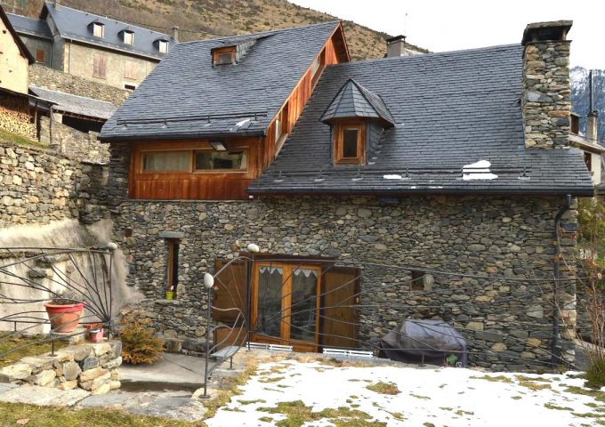 31G100982-9acea526fdad45f3b21e57c109b12c00