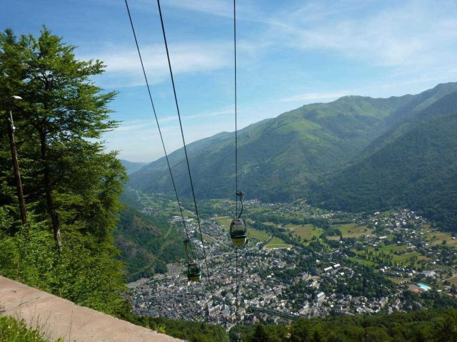 31G100982-b0f383847fde4c208a19a28d5fe50bfb