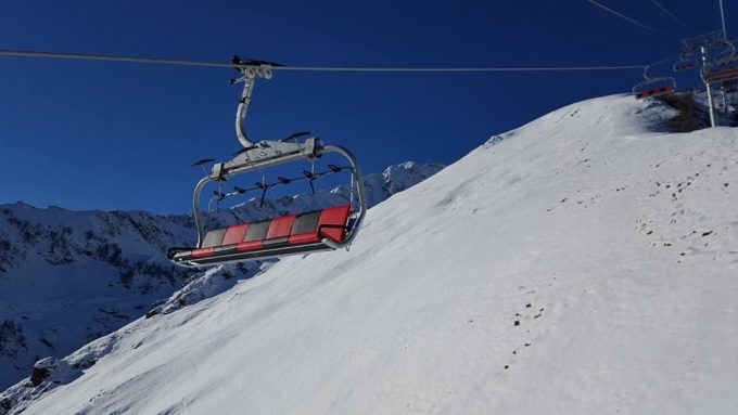 31G100982-c45102a0dd494516a00f7a8a67c2a146