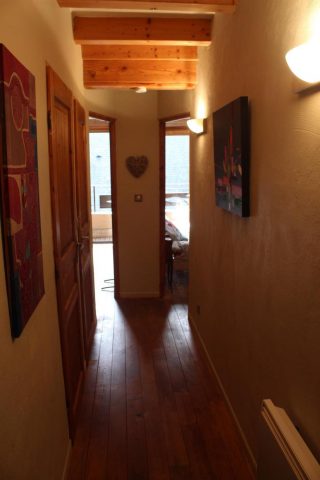 31G100982-dc1abe0b47de4d76a7c142b58a418441