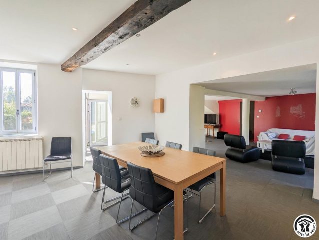 31G100984-fd3a5b2d06a24614960bc14a120258a5