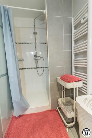 31G101006-05bd87303d8541d8babefc136c8d6bda