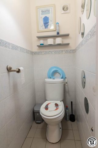 31G101006-6ee124c5c7634176b5c5207814cdb0fa