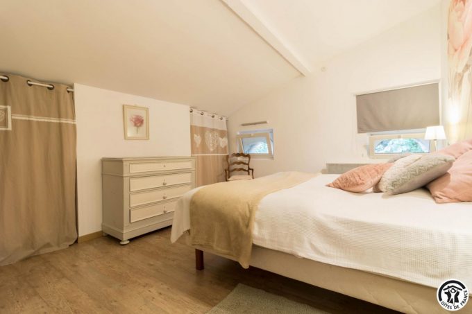 31G101006-d86ce347103449a6b2e2094a03bab985