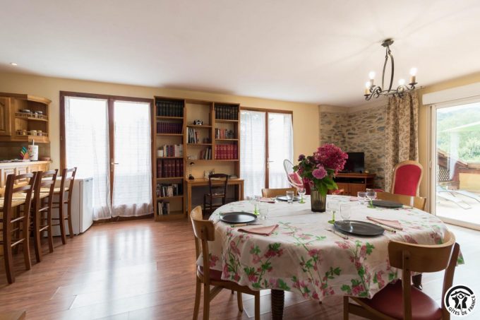 31G101011-0624058bca58460fb7a0a6ecdb39a176