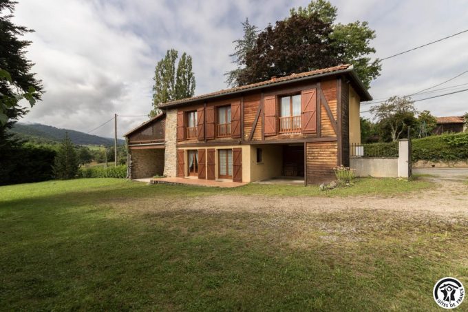 31G101011-08564d9813ce4a3fbb8df427d556b2d8