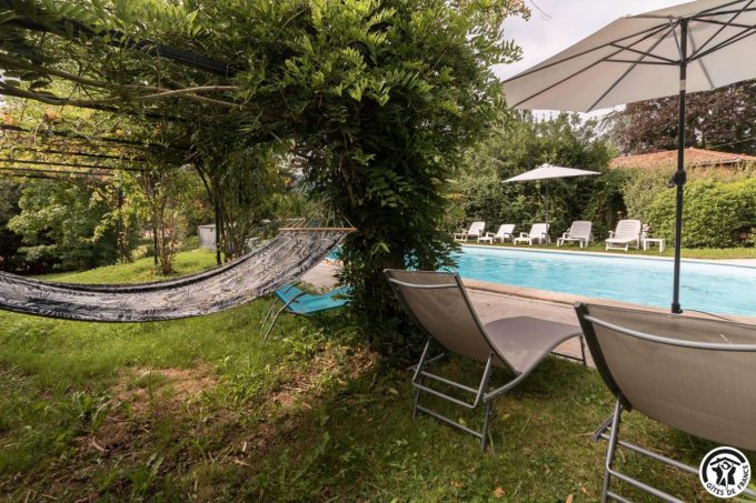 31G101011-4f8848f3663a4b6db002bde9598291fb