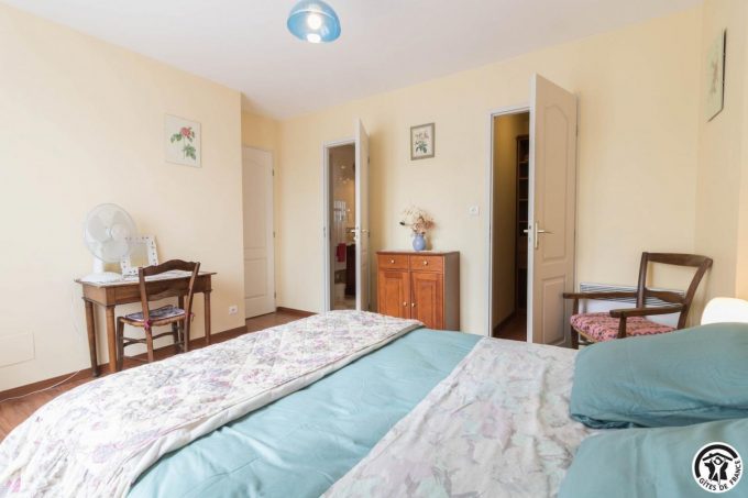 31G101011-8154db4a98bb4a7cbeea3077ea616330