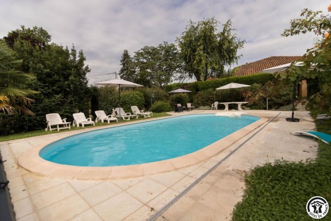 31G101011-b6518ff029304c0ba06dfc638f48b81d