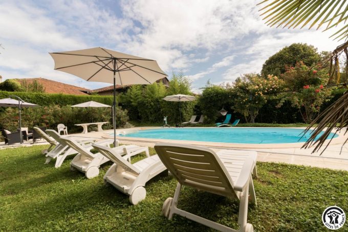 31G101011-e8b980b2d6e74a17b1b594ded614fc80