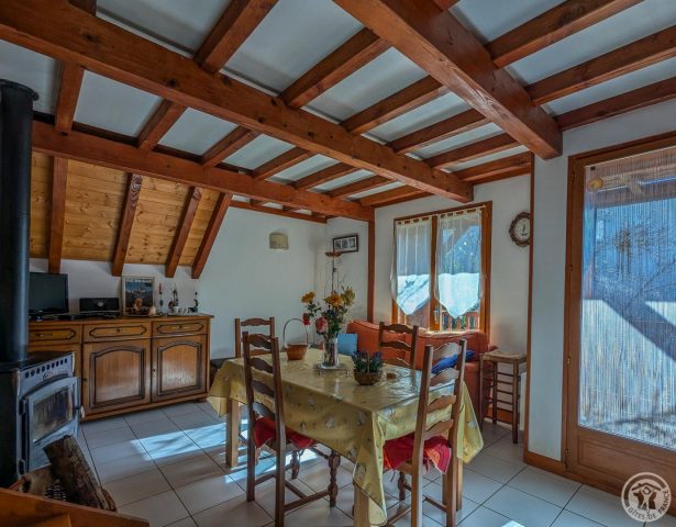 31G101017-06827291915f4bbb97942b43c31fc0c8