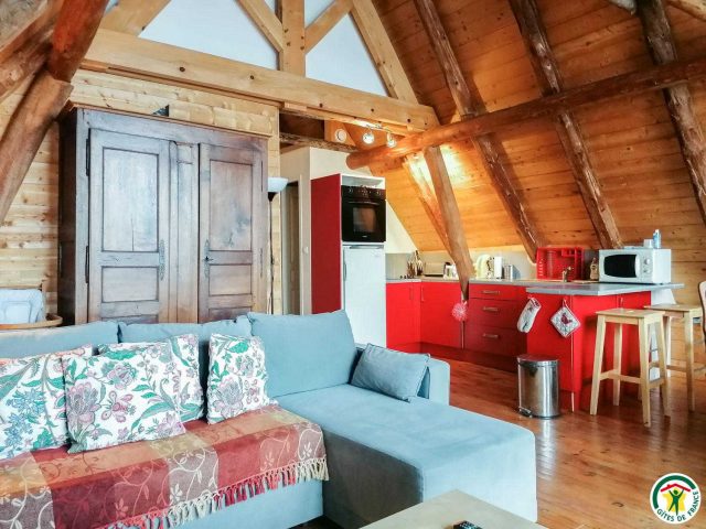 31G101043-5fa0e6f623454eafb41f68d97b7800db