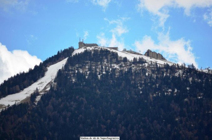 31G101043-dd8a9297817d4113bd41e2e4d32f37a4