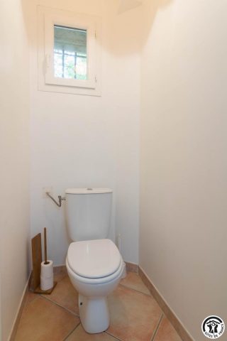 31G101045-2666bdb828ff4bc18e12beff52127be2