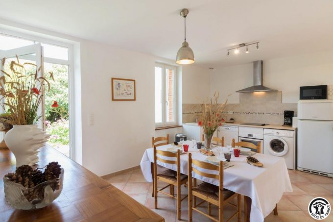 31G101045-2b7150bd443245e58407a0e917b8c782