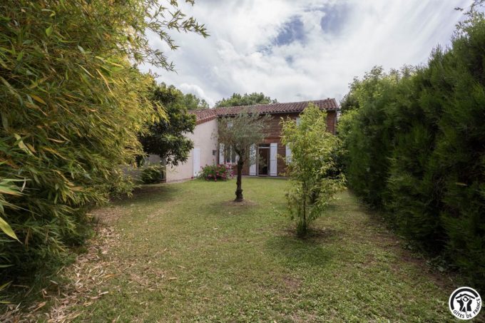 31G101045-3df2257ed7cd46b8ab512a6ea79ddb8a