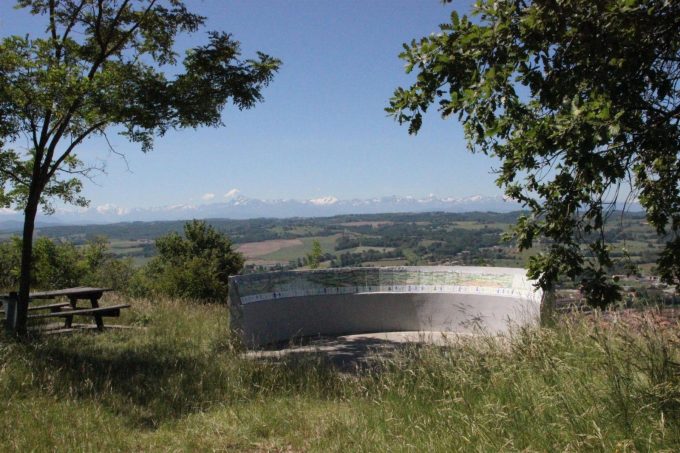 31G101045-65ae61c6bd374362a266d0ab89a5341a