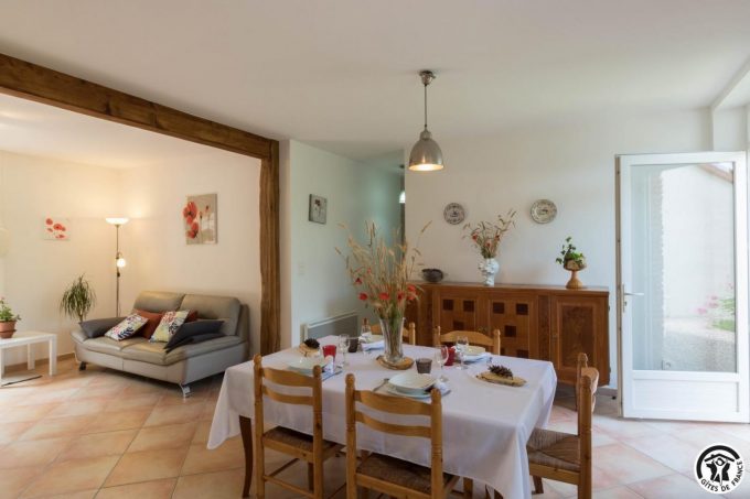 31G101045-f86bc9cea8a74a50b233e4b814fd1d5a