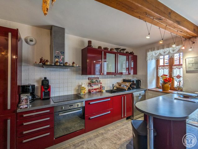 31G101056-26f76be28e53426aa160c7ec4dfee77b