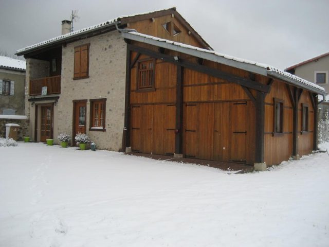 31G101056-558514fe4890489997cdb588d1136e80