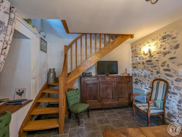 31G101056-7e44eaf044454038bb9c584a78fdcdca