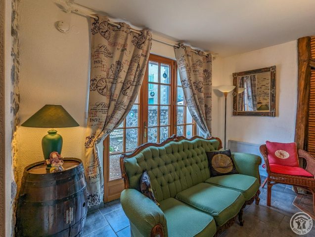 31G101056-85708d0ff1e7459da0446d83a8081dbc