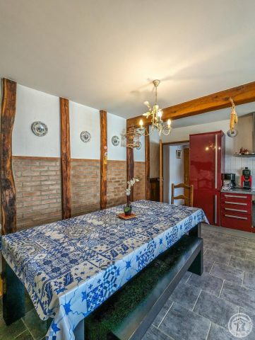 31G101056-fcc681bca0b64577adbeeb7513210a8f