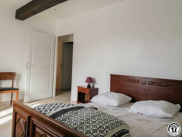 31G101082-4aca1361ef6a4d68b72795c5df5debc6