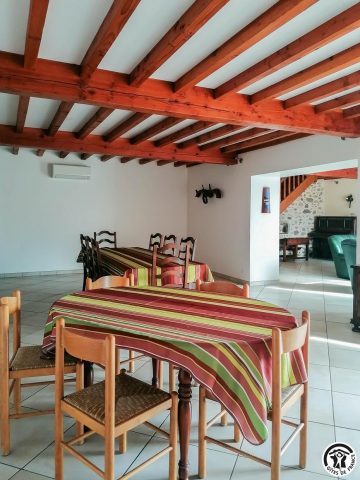 31G101082-4ece9a2649714c48a8c4547ffdba6e79